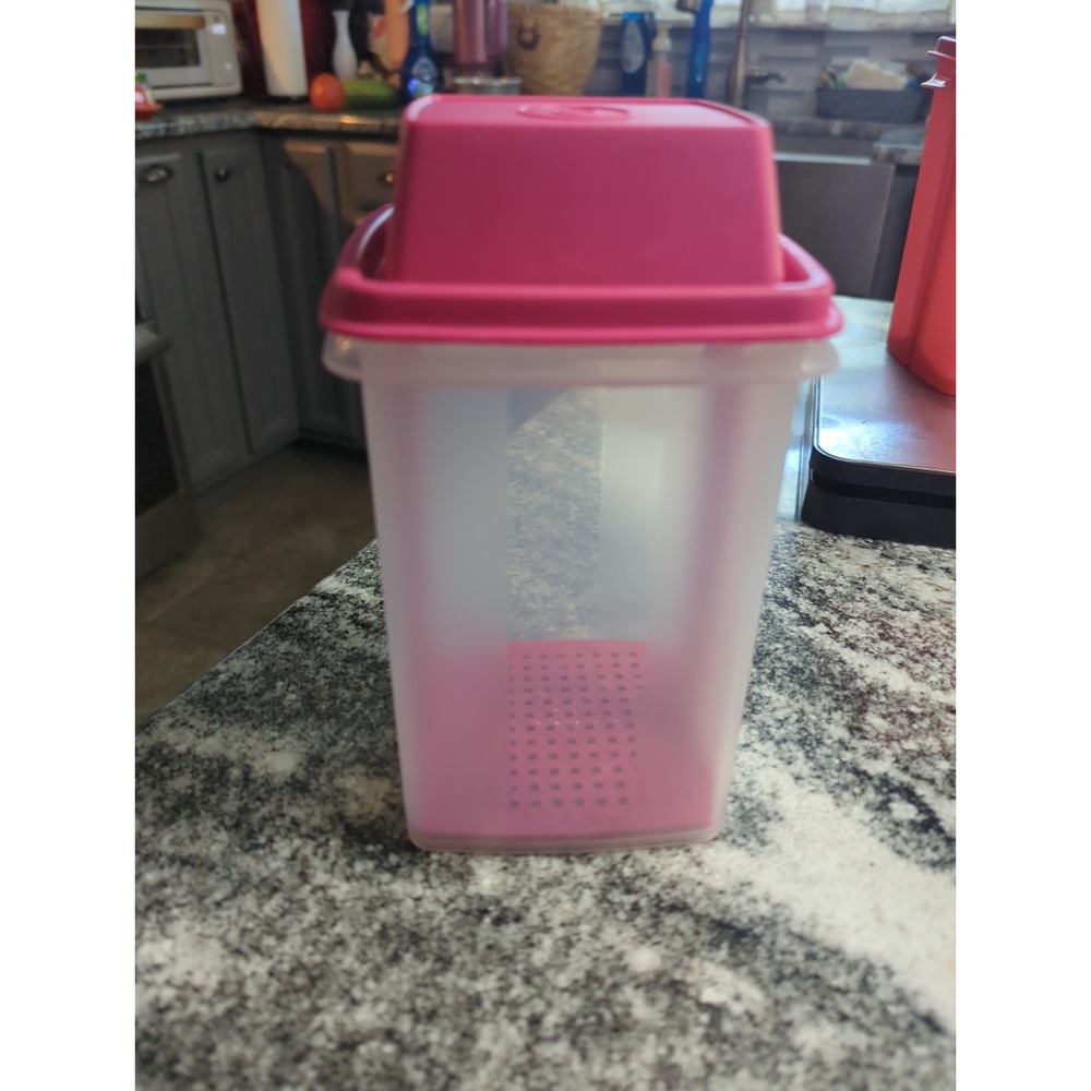 Tupperware 4.5 cup Pick A Deli Pickle Pepper Keeper Sheer & Hot Pink 1330-20 - Picture 3 of 7